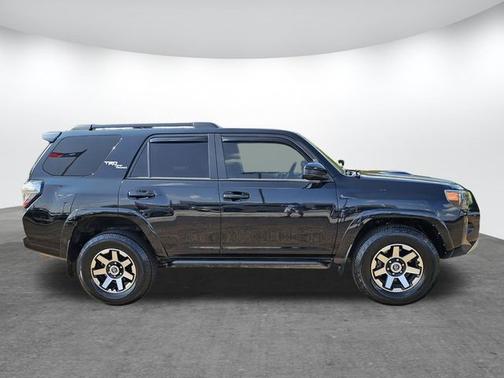 2021 Toyota 4Runner TRD OFF ROAD