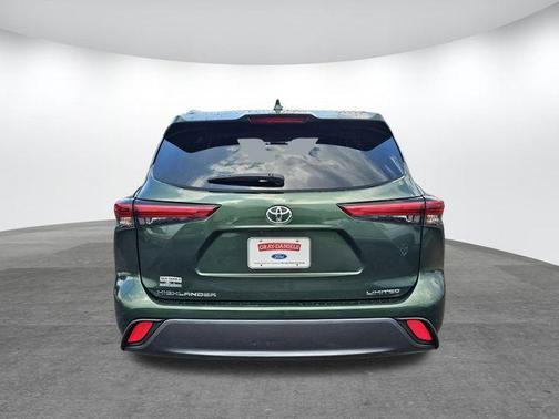 2023 Toyota Highlander Limited