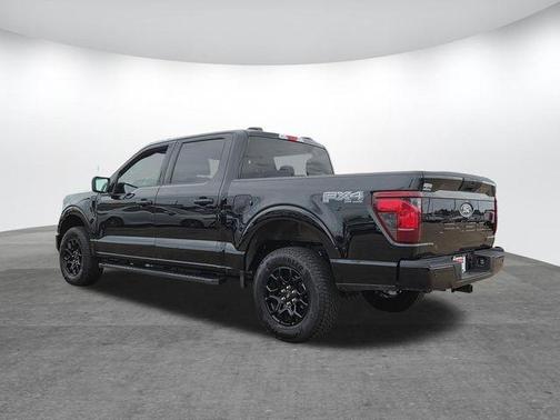 Agate Black Metallic 2026 Ford F-150 XLT