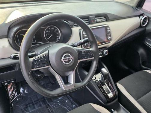2020 Nissan Versa 1.6 SV