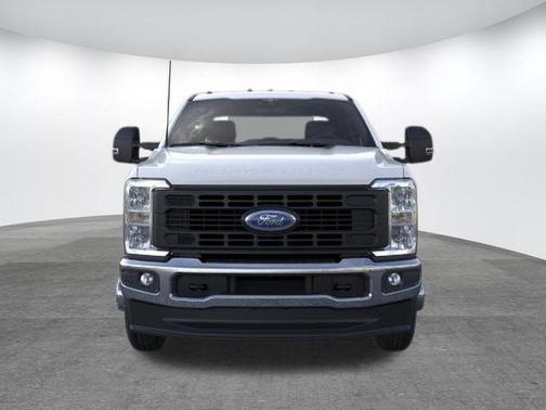 Oxford White 2026 Ford F-350 XL