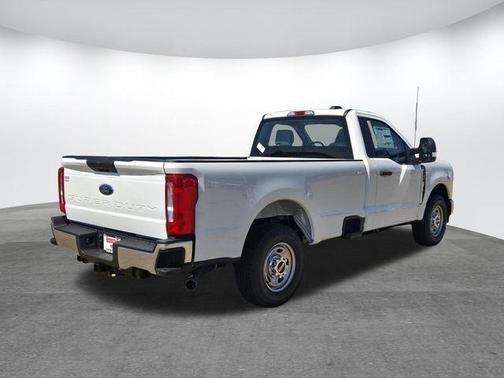 2025 Ford F-250 XL