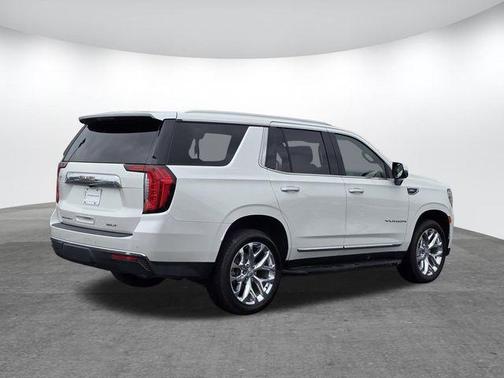 White Frost Tri-Coat 2021 GMC Yukon SLT
