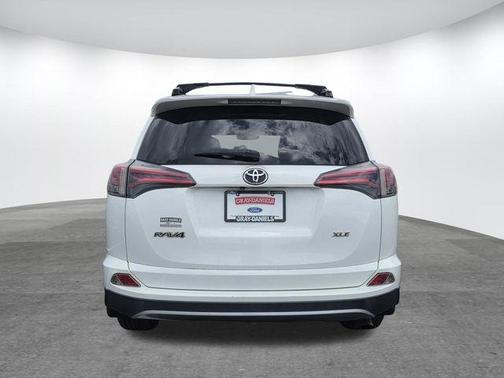 White 2018 Toyota RAV4 XLE
