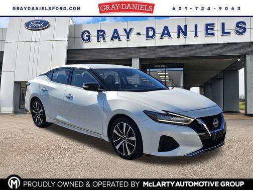 White 2023 Nissan Maxima SV Sedan