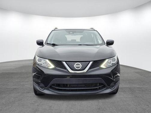 Magnetic Black 2019 Nissan Rogue Sport SV