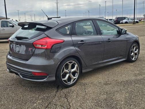 2018 Ford Focus ST Base