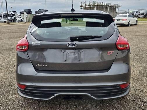 2018 Ford Focus ST Base
