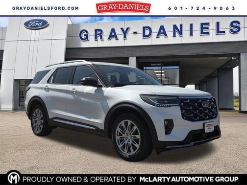 Star White 2026 Ford Explorer Platinum