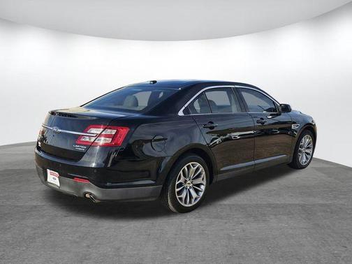 2018 Ford Taurus Limited