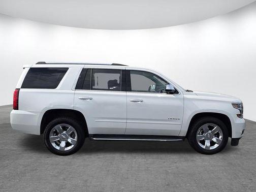Iridescent Pearl Tricoat 2017 Chevrolet Tahoe Premier