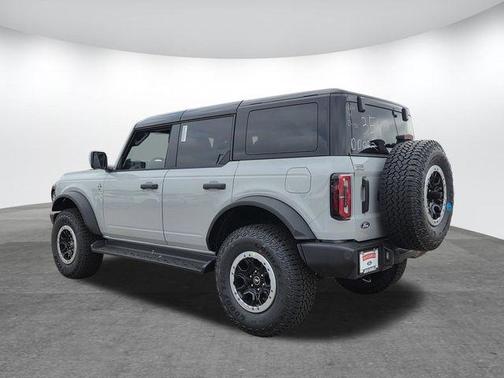 Avalanche 2026 Ford Bronco Outer Banks