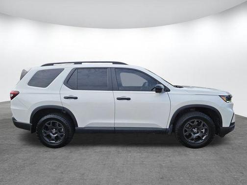 2023 Honda Pilot TrailSport