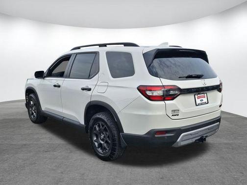 2023 Honda Pilot TrailSport