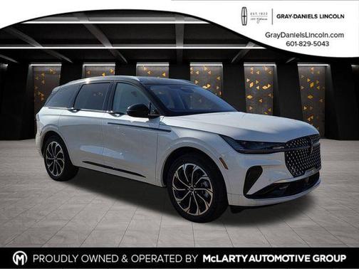 White Platinum Tri-Coat Metallic 2026 Lincoln Nautilus Reserve SUV