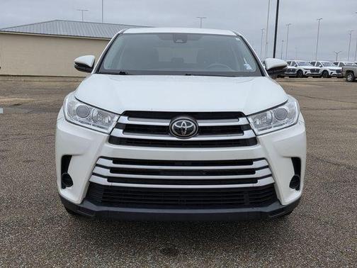 2017 Toyota Highlander LE