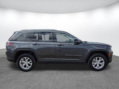 Metallic 2022 Jeep Grand Cherokee Limited