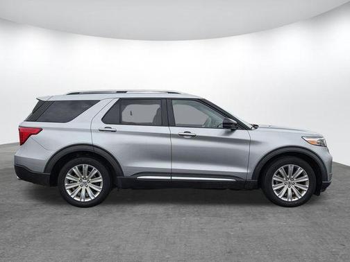 Silver Metallic 2020 Ford Explorer Limited