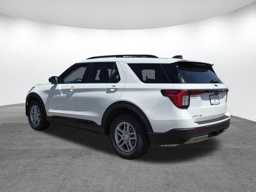 Star White 2026 Ford Explorer Active