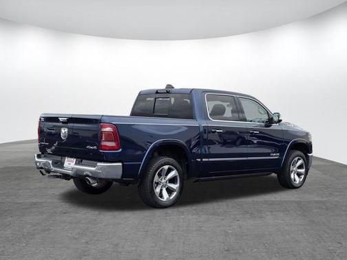 Patriot Blue Pearlcoat 2022 RAM 1500 Limited