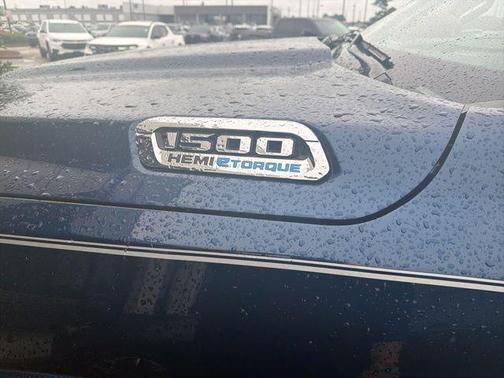 Patriot Blue Pearlcoat 2022 RAM 1500 Limited