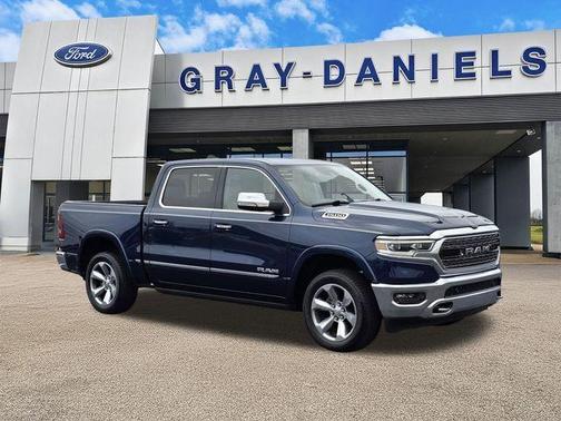 Patriot Blue Pearlcoat 2022 RAM 1500 Limited