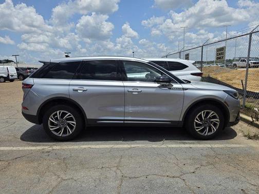 Radiance Metallic 2023 Lincoln Corsair Standard