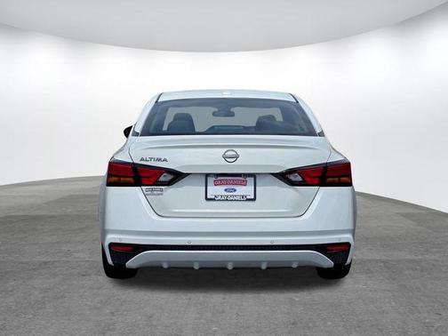 White 2025 Nissan Altima SV
