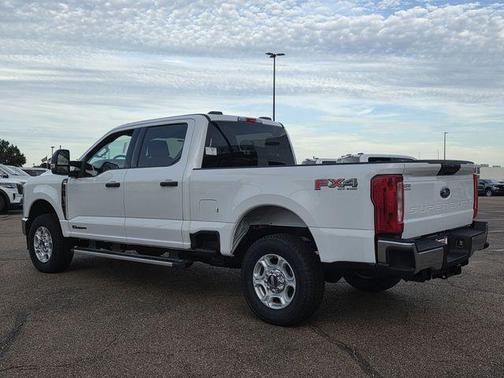 Oxford White 2026 Ford F-250 XLT