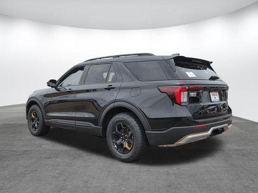 Agate Black Metallic 2026 Ford Explorer Tremor