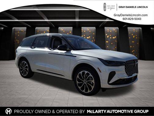 White Platinum Tri-Coat Metallic 2026 Lincoln Nautilus Reserve SUV