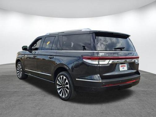 2023 Lincoln Navigator L Reserve