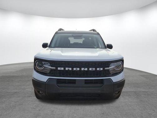 Oxford White 2025 Ford Bronco Sport Outer Banks