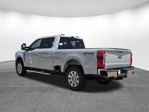 Avalanche 2026 Ford F-250 Lariat