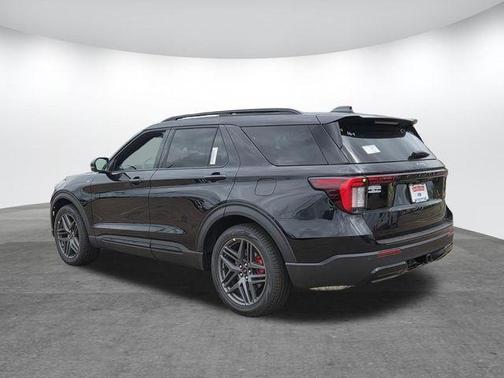 Agate Black Metallic 2026 Ford Explorer ST-Line