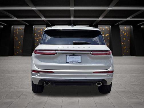 Pearl Metallic 2024 Lincoln Corsair Premiere