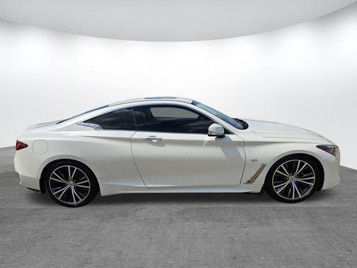 2019 INFINITI Q60 3.0t LUXE