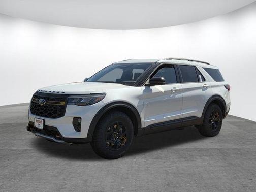 Star White 2026 Ford Explorer Tremor