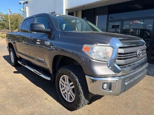 2015 Toyota Tundra SR5