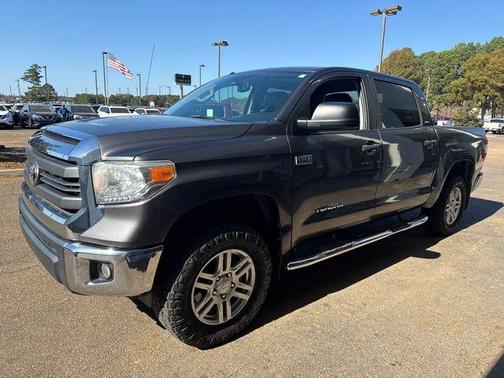 2015 Toyota Tundra SR5