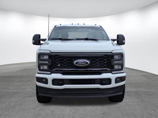 Oxford White 2023 Ford F-250 XL
