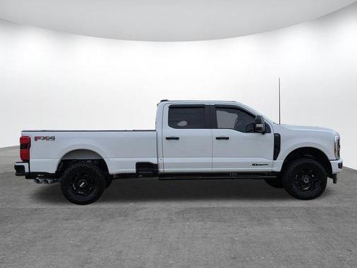Oxford White 2023 Ford F-250 XL