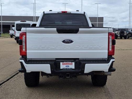 Oxford White 2023 Ford F-250 XL