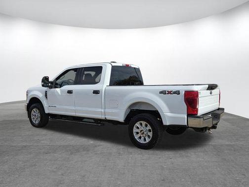 Oxford White 2022 Ford F-250 XLT