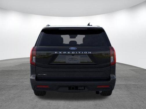 Agate Black Metallic 2026 Ford Expedition Active