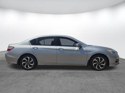 Silver 2017 Honda Accord EX-L