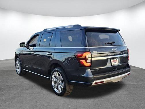 2024 Ford Expedition Platinum