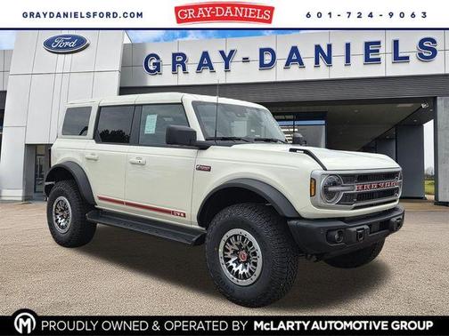 Wimbledon White 2026 Ford Bronco Outer Banks