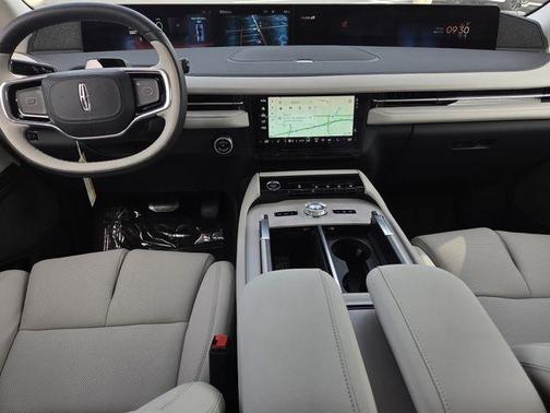 Star White 2026 Lincoln Navigator Reserve