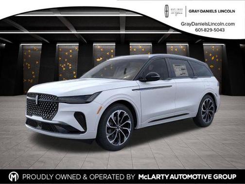 White Platinum Tri-Coat Metallic 2026 Lincoln Nautilus Reserve SUV